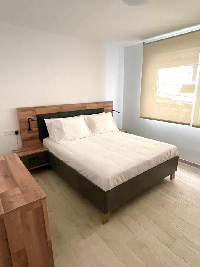 Apartamentos Azonaicas Centro Tendillas Cordoba Luaran gambar